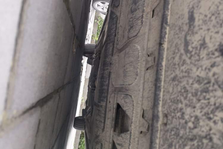 Used Volkswagen Lavida 2013 Revised Version 1.6L Automatic Luxury Edition Chassis Front