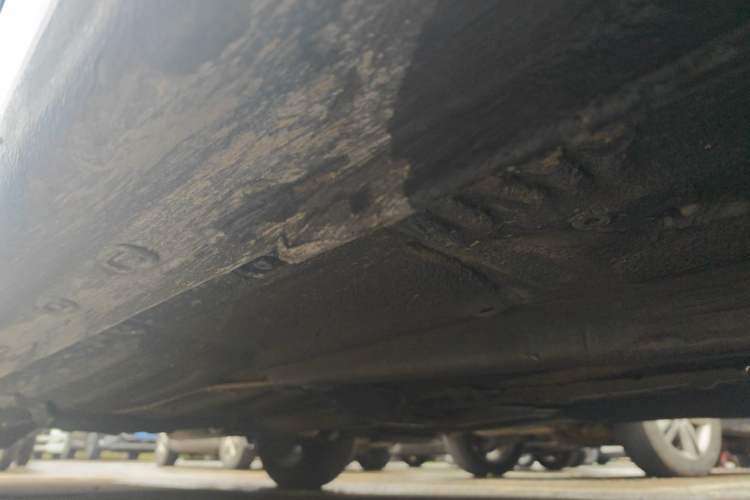 Used Volkswagen Lavida 2013 1.4TSI Manual Comfort Edition Chassis Front Right