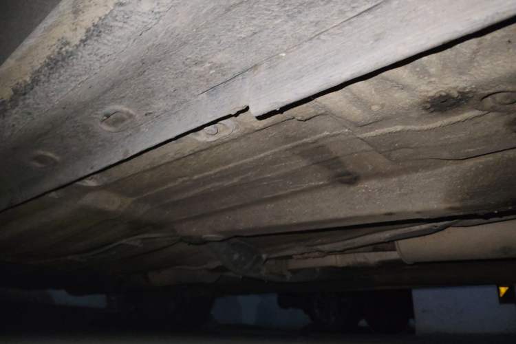 Used Volkswagen Lavida 2013 1.6L Manual Comfort Edition Chassis Front Right