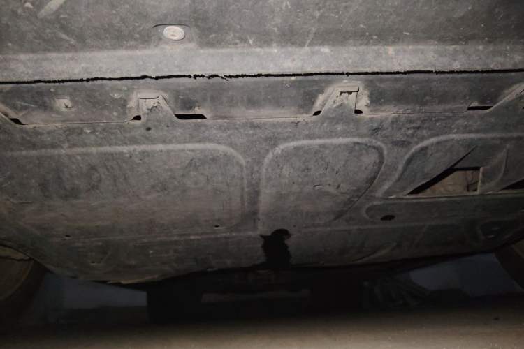 Used Volkswagen Lavida 2013 1.6L Manual Comfort Edition Chassis Front
