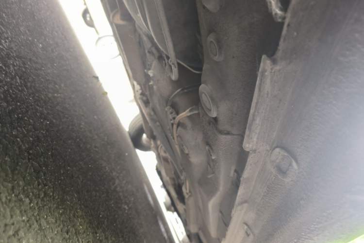Used Volkswagen Lavida 2013 1.6L Automatic Fashion Edition Chassis Rear Right