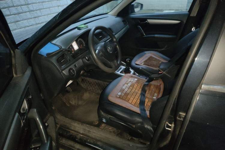 Used Volkswagen Lavida 2013 Revised Classic 1.6L Manual Fashion Edition Driver Seat