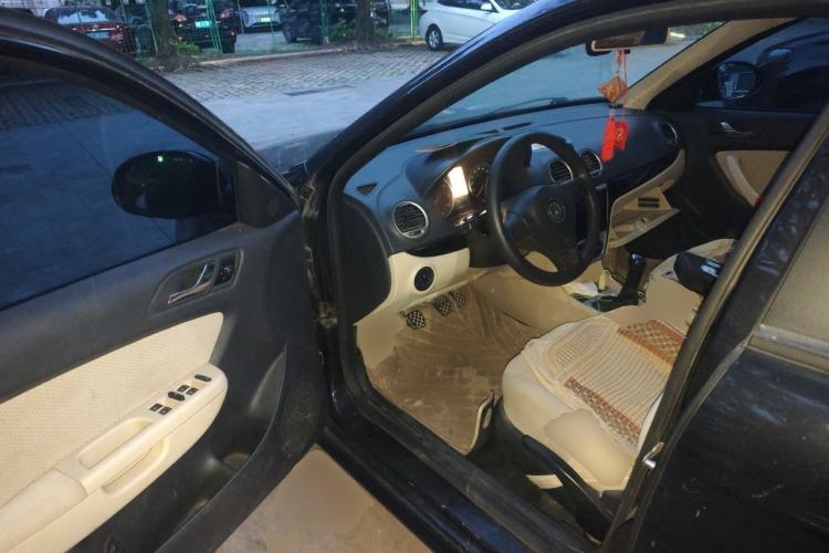 Used Volkswagen Lavida 2013 Classic 1.6L Manual Fashion Edition Driver Seat