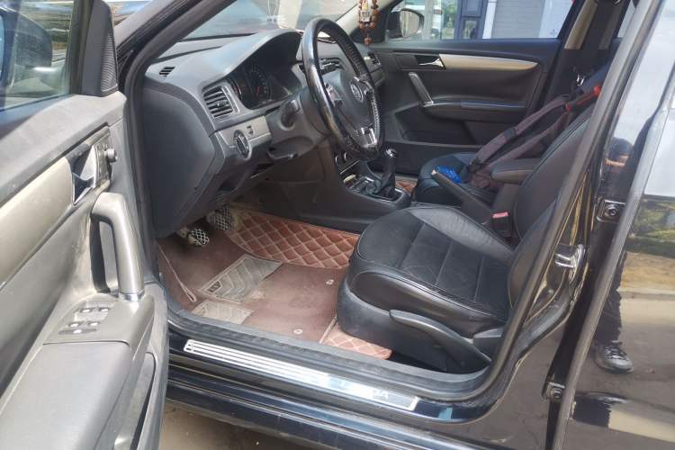 Used Volkswagen Lavida 2013 Restyled Classic 1.6L Manual Comfort Edition Driver Seat