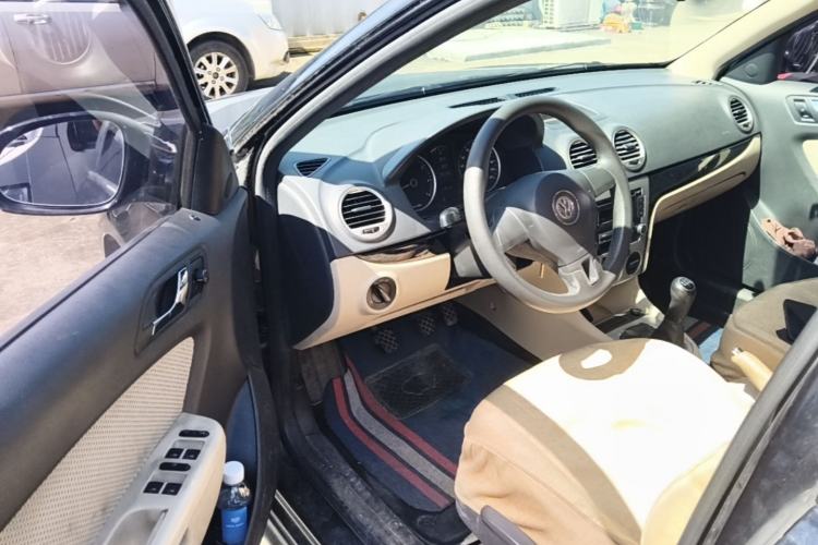 Used Volkswagen Lavida 2013 Classic 1.6L Manual Fashion Edition Driver Seat