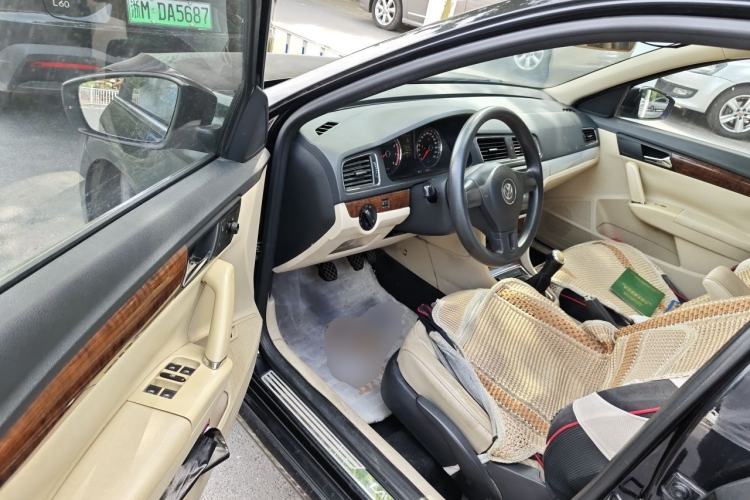 Used Volkswagen Lavida 2013 1.4TSI Manual Comfort Edition Driver Seat