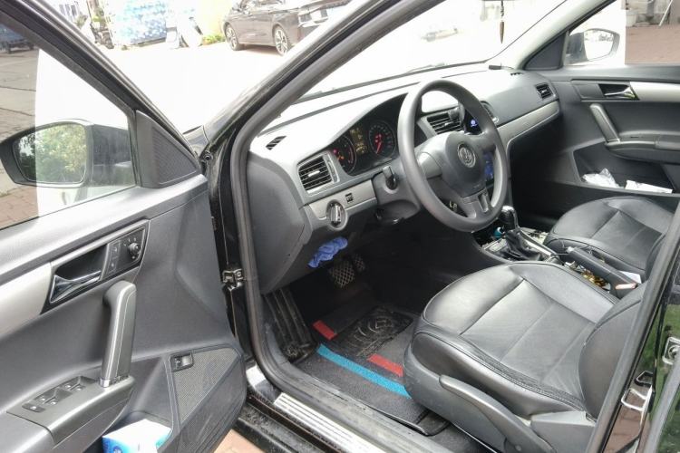Used Volkswagen Lavida 2013 Restyled Classic 1.6L Automatic Comfort Edition Driver Seat