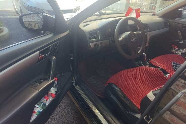 Used Volkswagen Lavida 2013 Revised Version 1.4 TSI DSG Comfort Edition Driver Seat