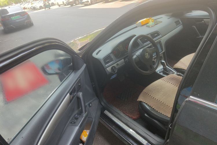 Used Volkswagen Lavida 2013 Restyled Classic 1.6L Automatic Comfort Edition Driver Seat