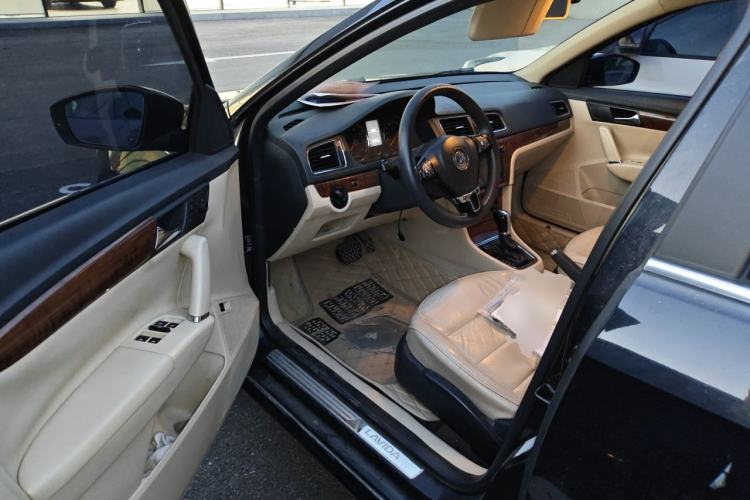 Used Volkswagen Lavida 2013 1.6L Automatic Comfort Edition Driver Seat
