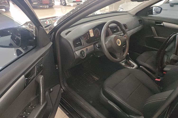Used Volkswagen Lavida 2013 Revised Classic 1.6L Automatic Fashion Edition Driver Seat