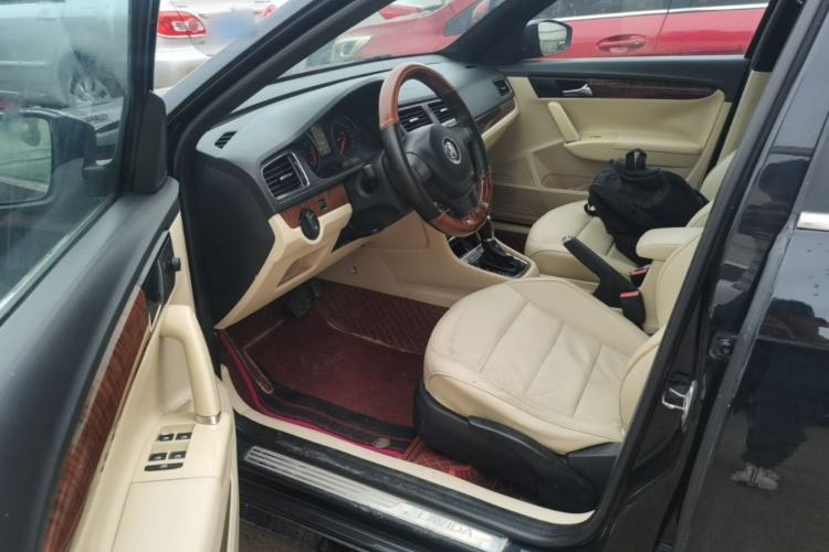 Used Volkswagen Lavida 2013 Restyled Classic 1.6L Automatic Comfort Edition Driver Seat