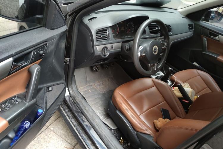 Used Volkswagen Lavida 2013 Revised Classic 1.6L Manual Fashion Edition Driver Seat