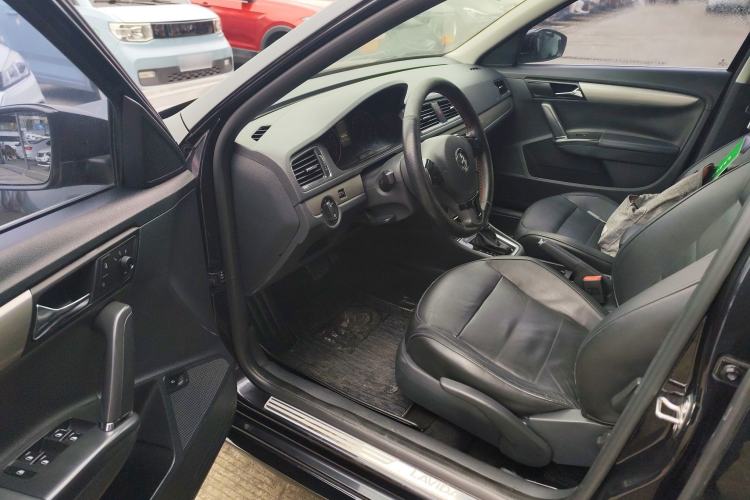 Used Volkswagen Lavida 2013 Restyled Classic 1.6L Automatic Comfort Edition Driver Seat
