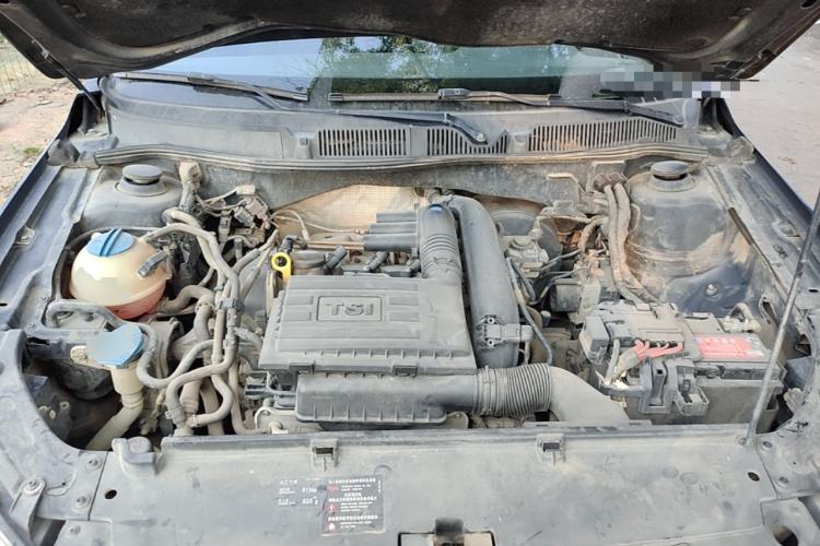 Used Volkswagen Lavida 2013 Revised Version 1.4 TSI DSG Comfort Edition Engine Bay
