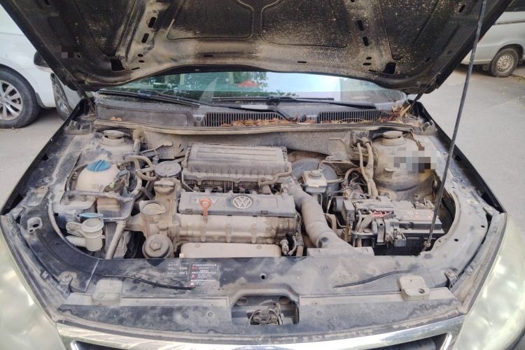 Used Volkswagen Lavida 2013 Classic 1.6L Manual Fashion Edition Engine Bay