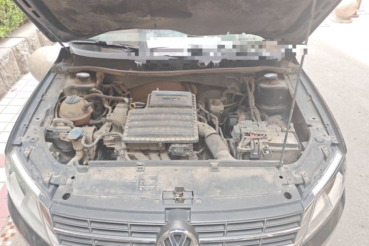 Used Volkswagen Lavida 2013 Restyled Classic 1.6L Manual Comfort Edition Engine Bay