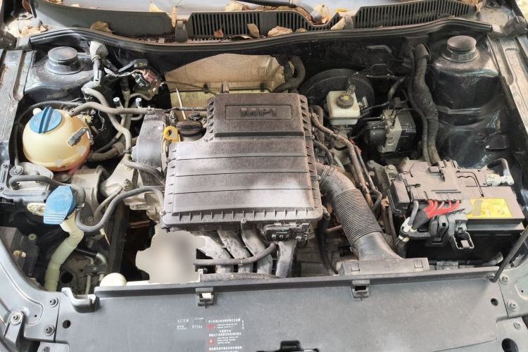 Used Volkswagen Lavida 2013 Revised Classic 1.6L Automatic Fashion Edition Engine Bay
