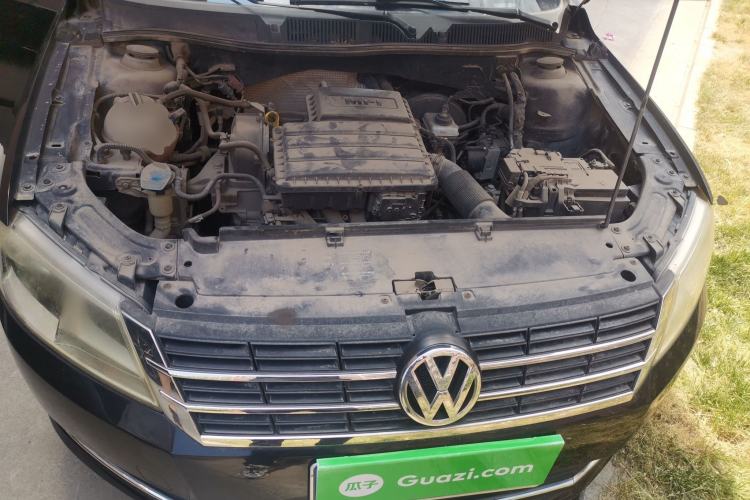 Used Volkswagen Lavida 2013 Restyled Classic 1.6L Manual Comfort Edition Engine Bay