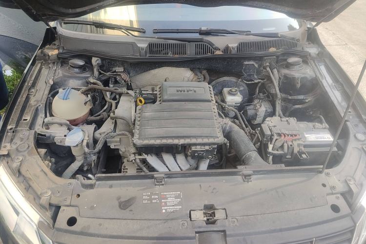 Used Volkswagen Lavida 2013 Restyled Classic 1.6L Automatic Comfort Edition Engine Bay