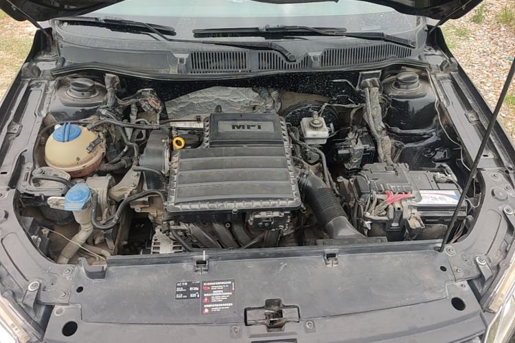 Used Volkswagen Lavida 2013 Revised Classic 1.6L Automatic Fashion Edition Engine Bay