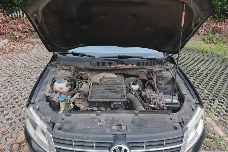 Used Volkswagen Lavida 2013 Restyled Classic 1.6L Automatic Comfort Edition Engine Bay