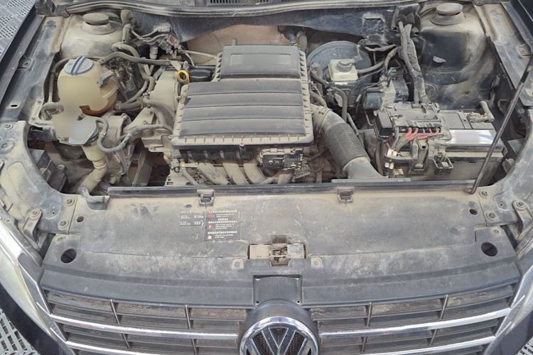 Used Volkswagen Lavida 2013 Restyled Classic 1.6L Manual Comfort Edition Engine Bay