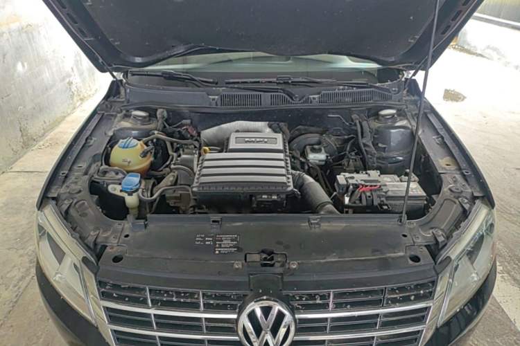 Used Volkswagen Lavida 2013 Restyled Classic 1.6L Automatic Comfort Edition Engine Bay