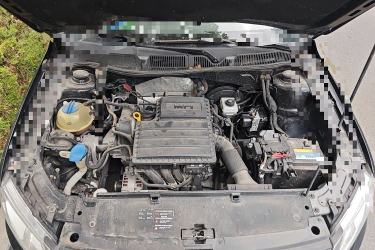 Used Volkswagen Lavida 2013 Restyled Classic 1.6L Manual Comfort Edition Engine Bay