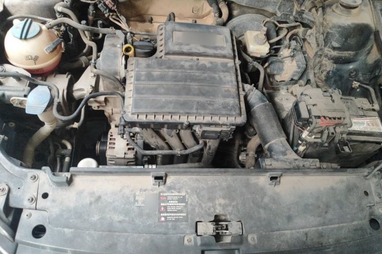 Used Volkswagen Lavida 2013 Restyled Classic 1.6L Manual Comfort Edition Engine Bay
