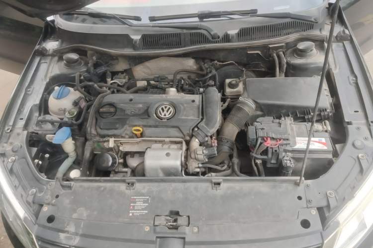 Used Volkswagen Lavida 2013 1.4TSI DSG Comfort Edition Engine Bay