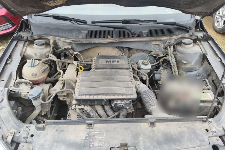 Used Volkswagen Lavida 2013 Restyled Classic 1.6L Manual Comfort Edition Engine Bay