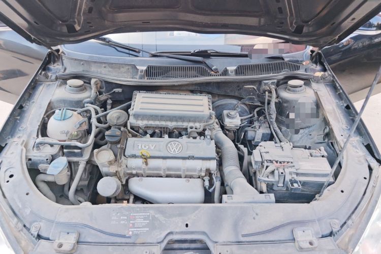 Used Volkswagen Lavida 2013 Classic 1.6L Manual Fashion Edition Engine Bay