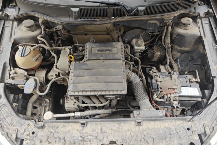 Used Volkswagen Lavida 2013 Restyled Classic 1.6L Manual Comfort Edition Engine Bay