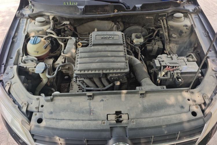 Used Volkswagen Lavida 2013 Restyled Classic 1.6L Manual Comfort Edition Engine Bay