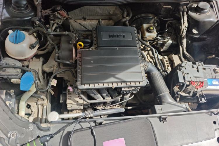 Used Volkswagen Lavida 2013 Restyled Classic 1.6L Automatic Comfort Edition Engine Bay