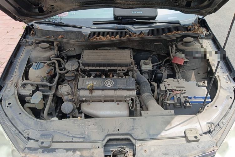 Used Volkswagen Lavida 2013 Classic 1.6L Manual Fashion Edition Engine Bay