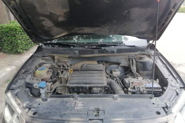 Used Volkswagen Lavida 2013 Restyled Classic 1.6L Automatic Comfort Edition Engine Bay