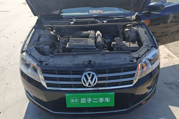 Used Volkswagen Lavida 2013 1.4 TSI Manual Luxury Edition Engine Bay