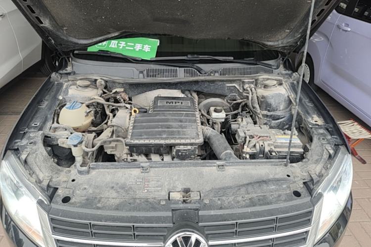 Used Volkswagen Lavida 2013 Revised Classic 1.6L Manual Fashion Edition Engine Bay