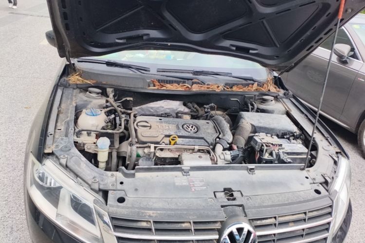 Used Volkswagen Lavida 2013 1.4TSI DSG Comfort Edition Engine Bay