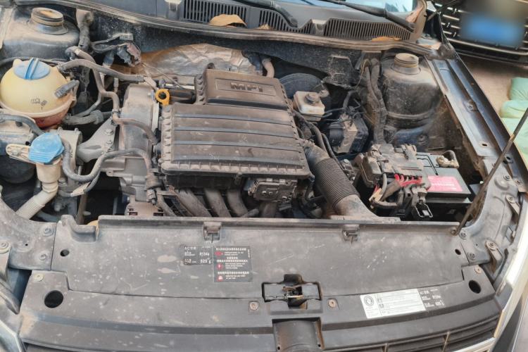 Used Volkswagen Lavida 2013 Revised Classic 1.6L Automatic Fashion Edition Engine Bay