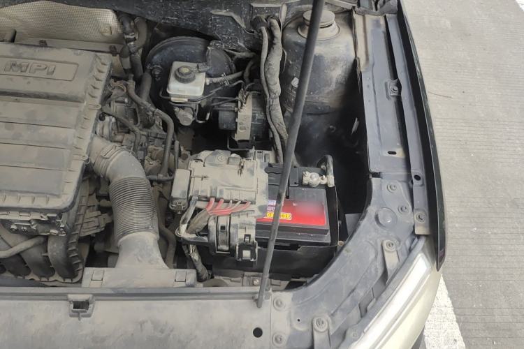 Used Volkswagen Lavida 2013 Restyled Classic 1.6L Manual Comfort Edition Engine Bay Left