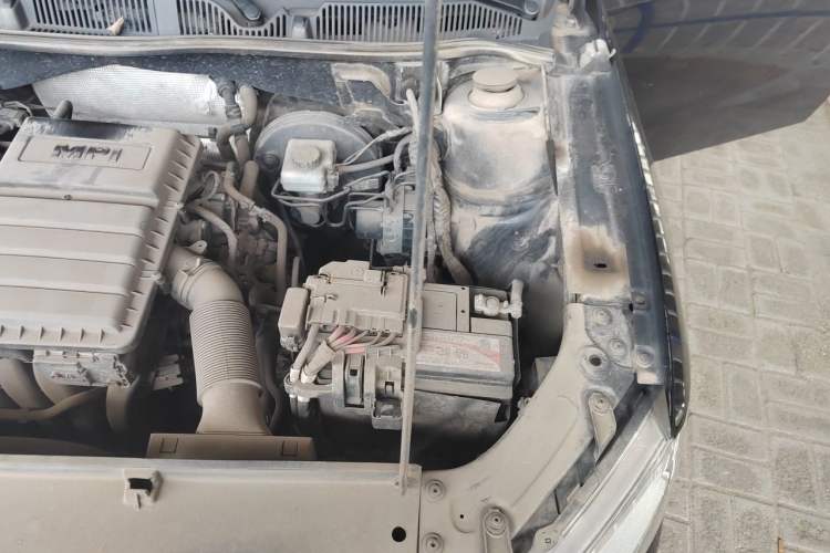 Used Volkswagen Lavida 2013 Restyled Classic 1.6L Manual Comfort Edition Engine Bay Left
