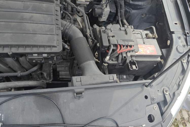 Used Volkswagen Lavida 2013 Restyled Classic 1.6L Automatic Comfort Edition Engine Bay Left