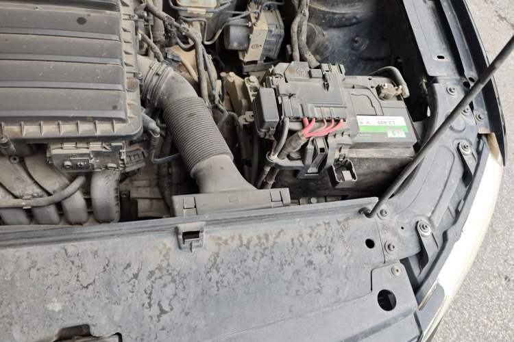 Used Volkswagen Lavida 2013 Restyled Classic 1.6L Automatic Comfort Edition Engine Bay Left