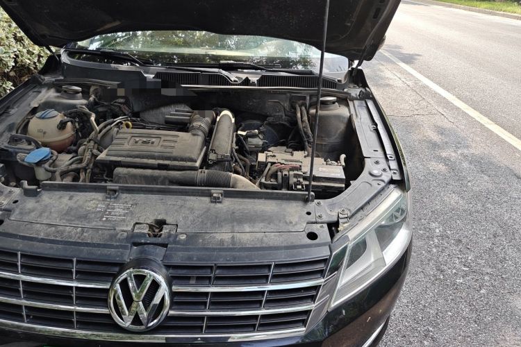 Used Volkswagen Lavida 2013 Revised Version 1.4 TSI DSG Comfort Edition Engine Bay Left
