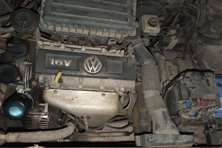 Used Volkswagen Lavida 2013 Classic 1.6L Automatic Fashion Edition Engine Bay Left