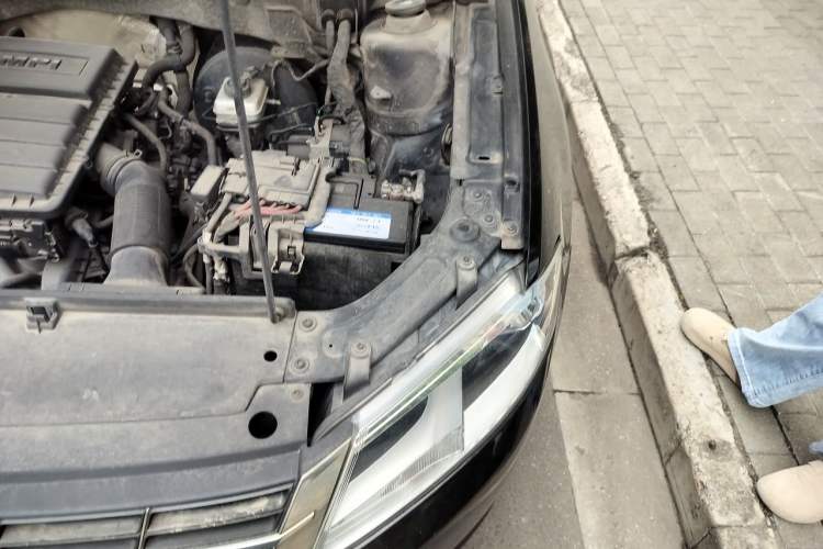 Used Volkswagen Lavida 2013 Restyled Classic 1.6L Automatic Comfort Edition Engine Bay Left