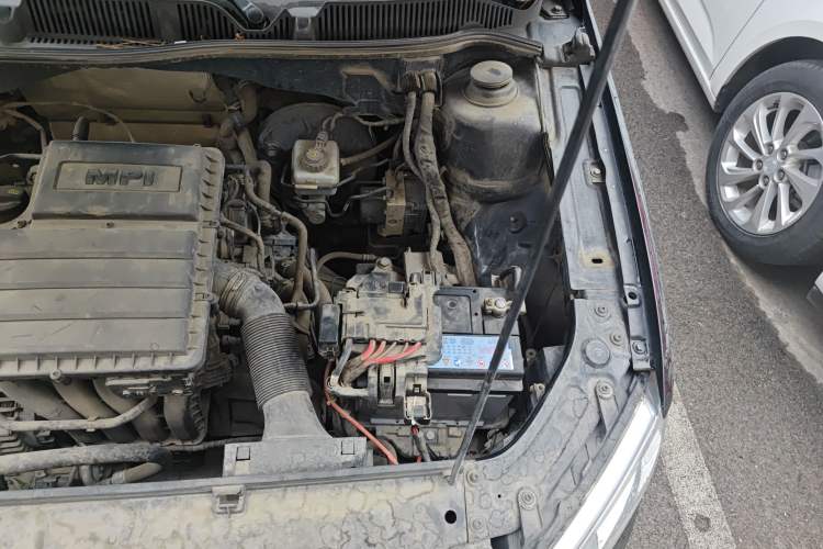 Used Volkswagen Lavida 2013 Restyled Classic 1.6L Manual Comfort Edition Engine Bay Left